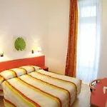 Ξενοδοχείο Privilodges Chateau Perrin 4*