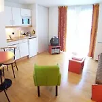 Privilodges Chateau Perrin Ξενοδοχείο