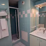 Privilodges Chateau Perrin Ξενοδοχείο Γκρενόμπλ