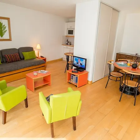 Privilodges Chateau Perrin 4* Γκρενόμπλ