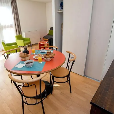 Privilodges Chateau Perrin Hotel 4*