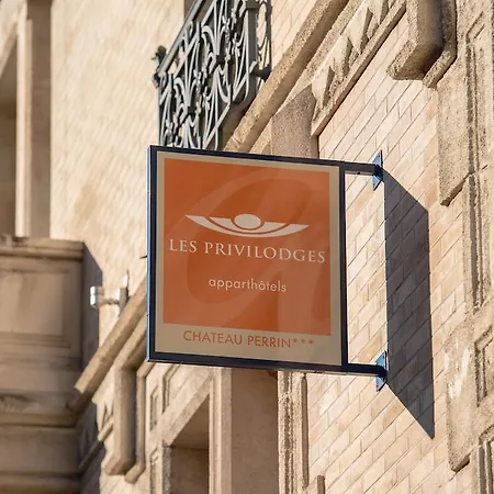 Privilodges Chateau Perrin 4*