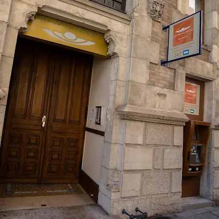 Privilodges Chateau Perrin 4* Grenoble