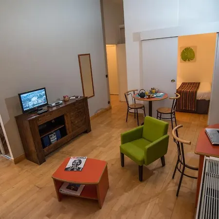 فندق Privilodges Chateau Perrin