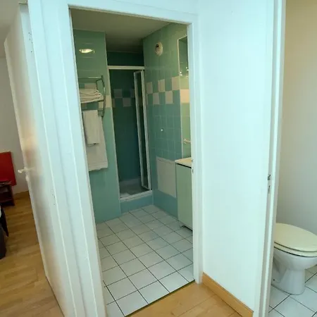 Privilodges Chateau Perrin 4* Grenoble