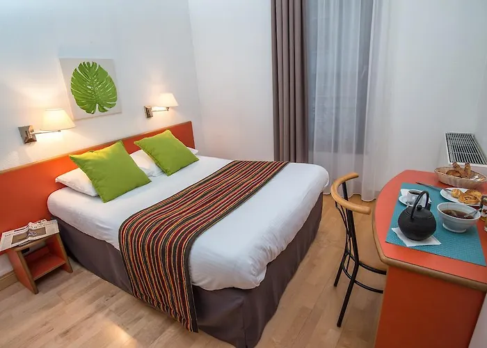 Privilodges Chateau Perrin מלון 4*