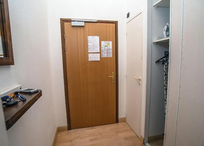 Отель Privilodges Chateau Perrin Гренобль