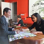 Privilodges Chateau Perrin 酒店 4*