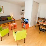 Privilodges Chateau Perrin 4* 格勒诺布尔